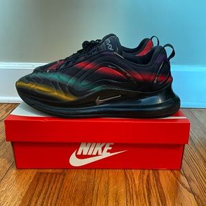 Nike Air Max 720 “color streaks”